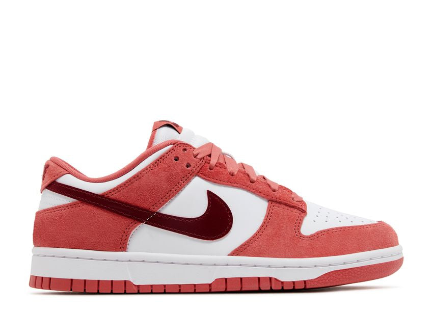 Wmns Dunk Low 'Valentine's Day 2024
